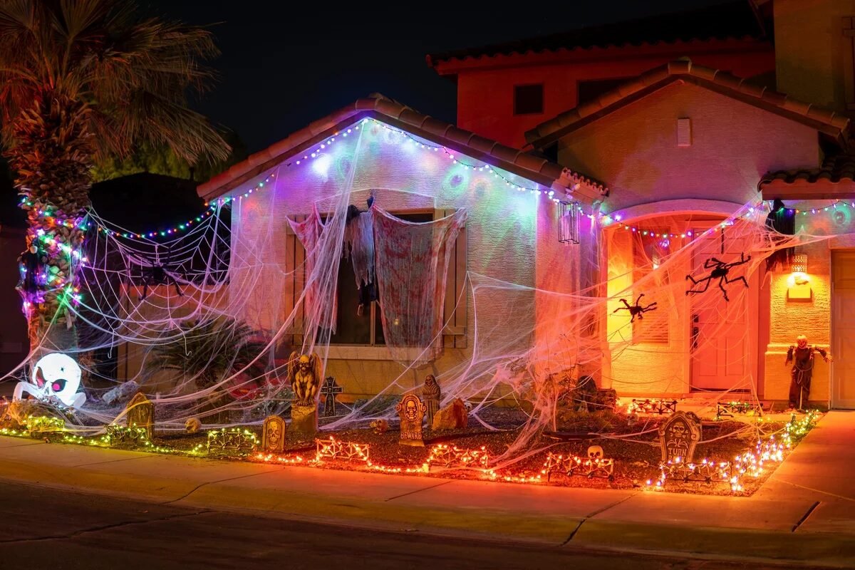 5 ways to make Halloween decorations friendlier to wildlife