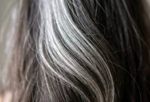 A ciência descobriu por que alguns fios de cabelo ficam brancos antes dos outros: o motivo está ligado a uma proteção contra o câncer