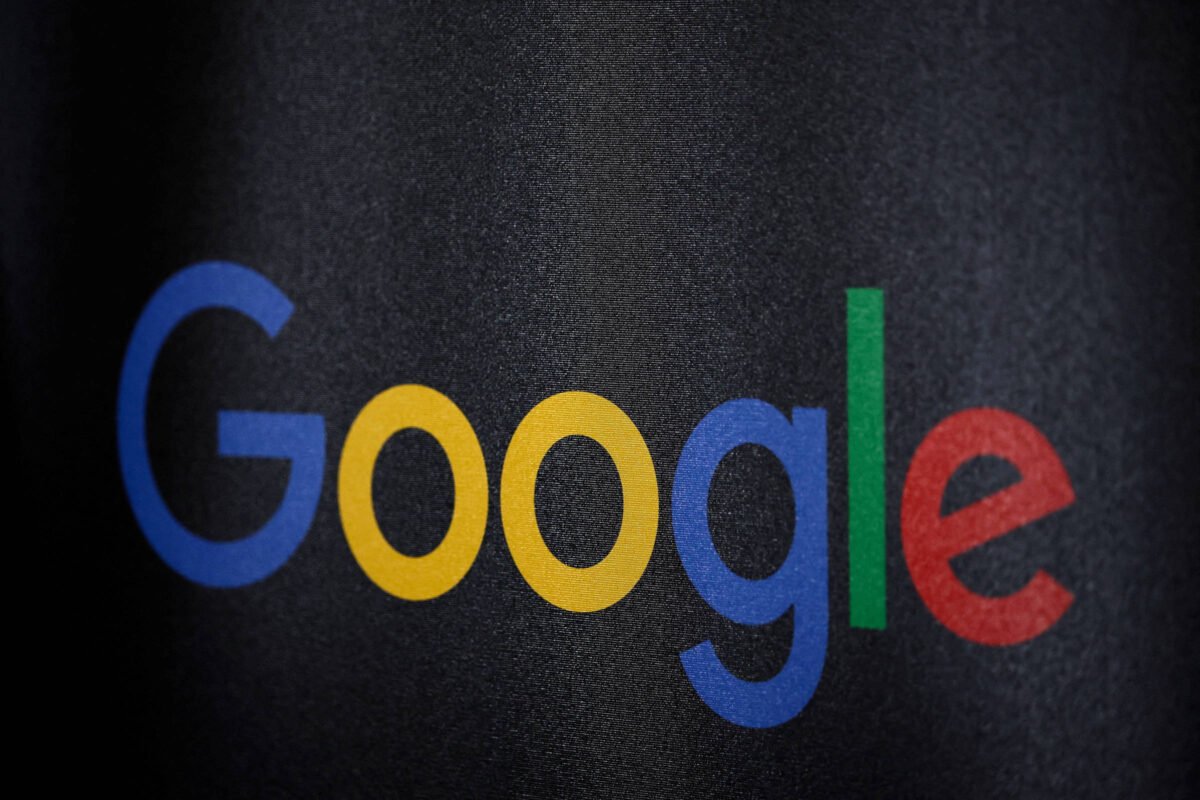 Ações do Google caem 9% após gasto de US$ 51 bilhões com IA ampliar queima de caixa