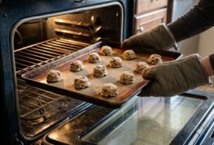 Adeus ao papel-manteiga descartável para sempre: Uma alternativa francesa de silicone reutilizável para o forno está ganhando espaço nas cozinhas modernas