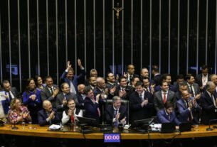Alíquota da reforma tributária mostra de forma crua uma carga que o Brasil não conseguia ver