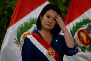 Após regras para corte de cabelo nas escolas do Peru, Keiko fala em material didático 'sem ideologia'