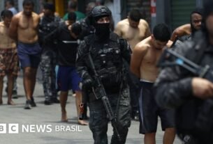 'As gangues, as armas e a batalha pelo Brasil': jornal britânico destaca protagonismo da violência de facções criminosas na eleição