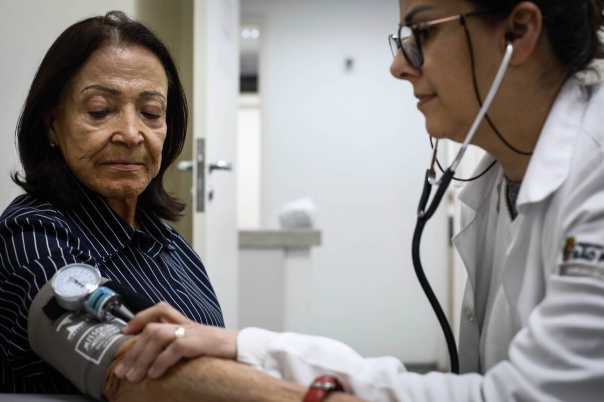 Baixa adesão ao tratamento medicamentoso dificulta combate à hipertensão