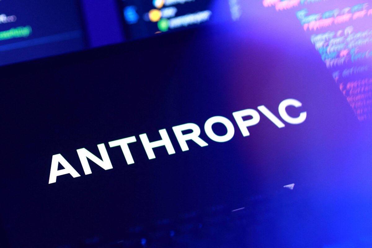 Blackstone vê risco de Anthropic ficar sem grau de investimento após IPO