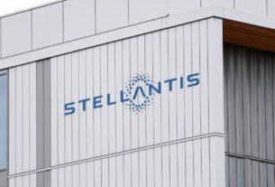 Bolt e Stellantis planejam testar carros autônomos em Paris em 2028