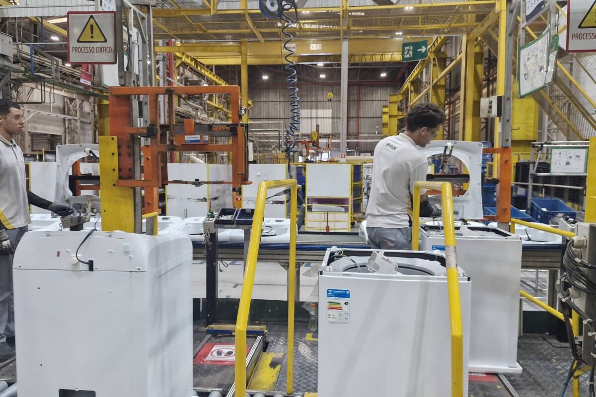 Brasil despenca do 28º para o 62º lugar em ranking de crescimento da indústria
