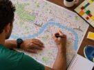 Brasileiro percorre 28 pontos de Londres em 1 hora e 31 minutos, transforma tabuleiro de Banco Imobiliário em corrida real e entra para o Guinness