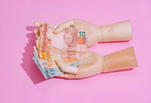 Brasileiros mantêm R$ 953 bi na poupança, mas juros altos favorecem outras aplicações