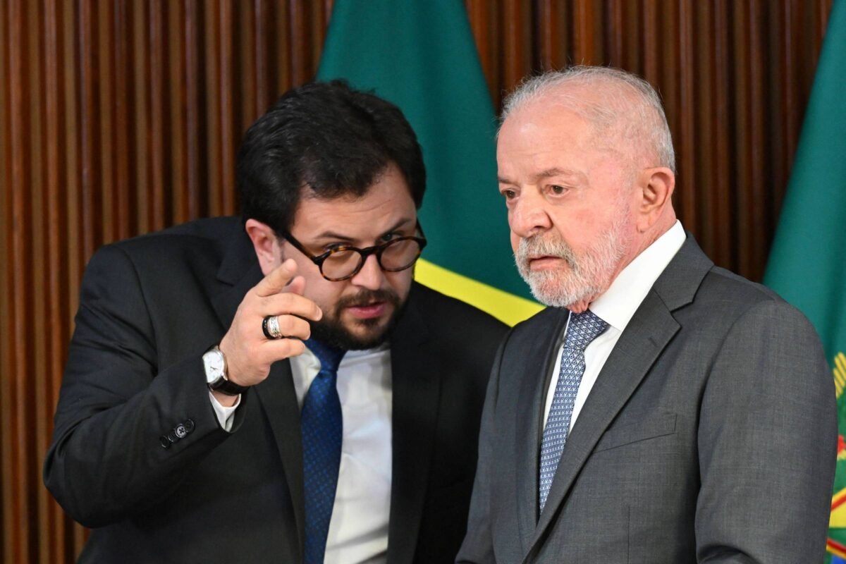 Campanha de Lula diz não se opor a condições de Flávio sobre sigilo, inclusive abrir o de Marcola