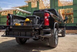 Chevy's Clever Silverado Tailgate Will Be Harder To Get In 2027
