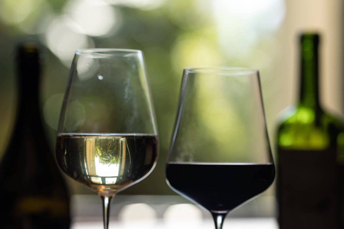 Cinco vinhos para vencer a tensão desta semana