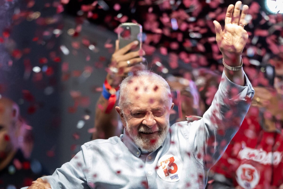 Como a mão de Lula, o capacitismo e os velhos marcaram as eleições