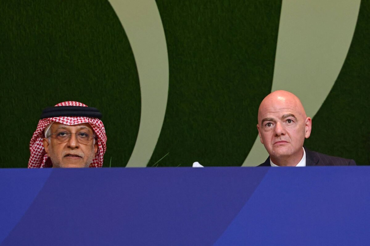 Confederação asiática anuncia apoio a candidatura de Infantino