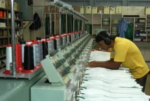 Confiança da indústria sobe em outubro, mas setor segue pessimista