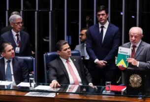 Congresso promulga emenda de aposentadoria especial de agente de saúde