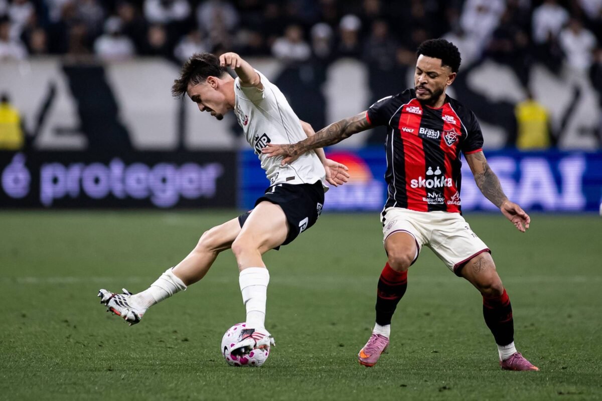 Corinthians, após oito derrotas consecutivas, empata em casa com o pior visitante