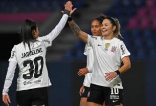 Corinthians goleia e avança à semifinal da Libertadores feminina em busca de sétimo título