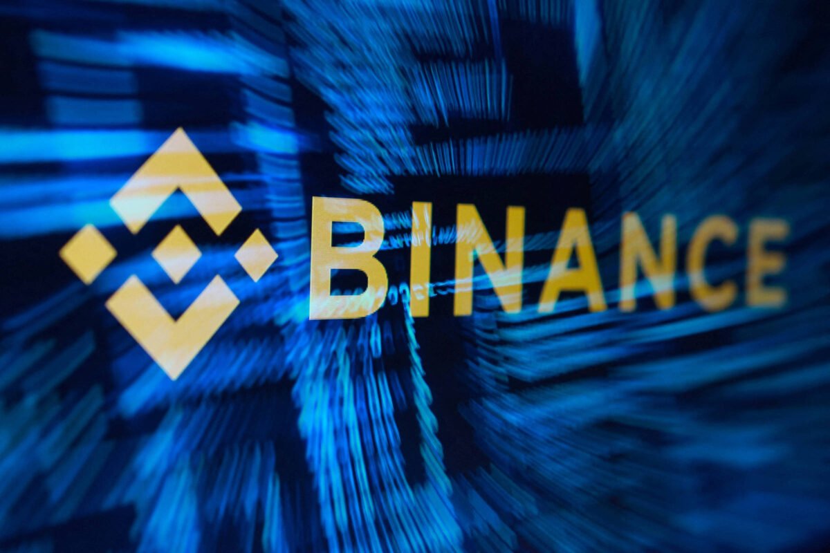 Corretoras de criptomoedas reforçam segurança após roubo de US$ 6,3 bilhões na Binance