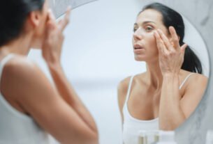Cosméticos para pele na menopausa apostam em colágeno e hidratação da pele; veja como agem