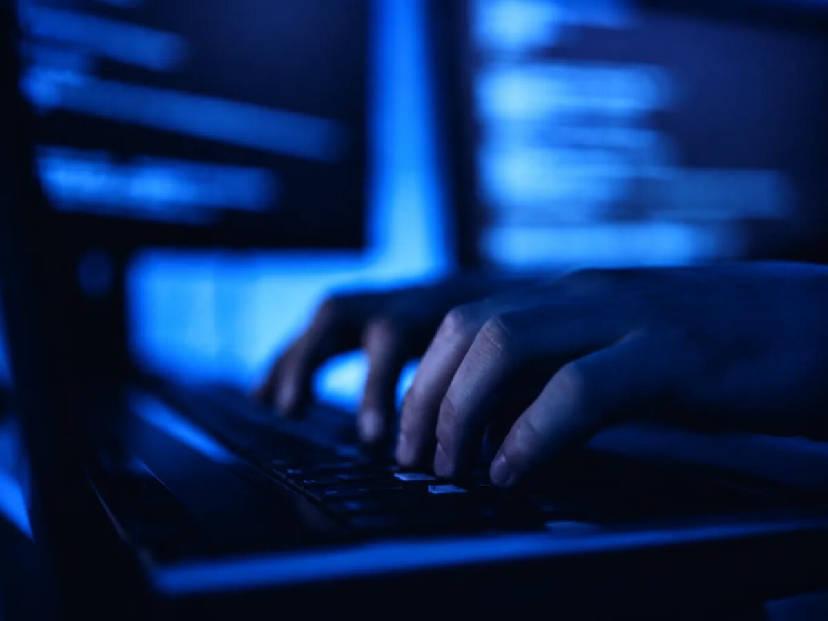 Criminosos abusam de falha no WinRAR para espionar governos e órgãos públicos