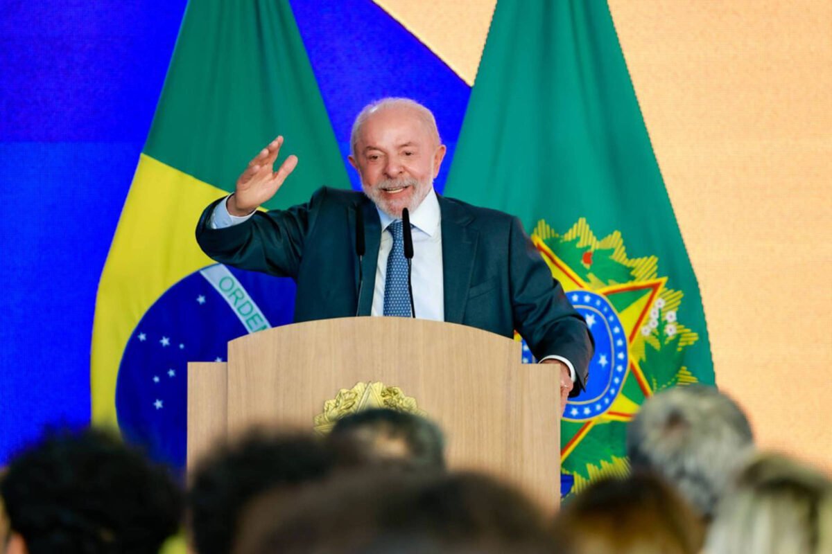 Datafolha: Governo Lula tem avaliação negativa de 41% e positiva de 35%