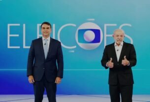 Debate da Globo: com menos ataques, Lula e Flávio discutem propostas e disputam legado