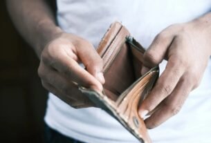 Dívidas das famílias com problema de pagamento atingem maior nível desde 2012, diz BC