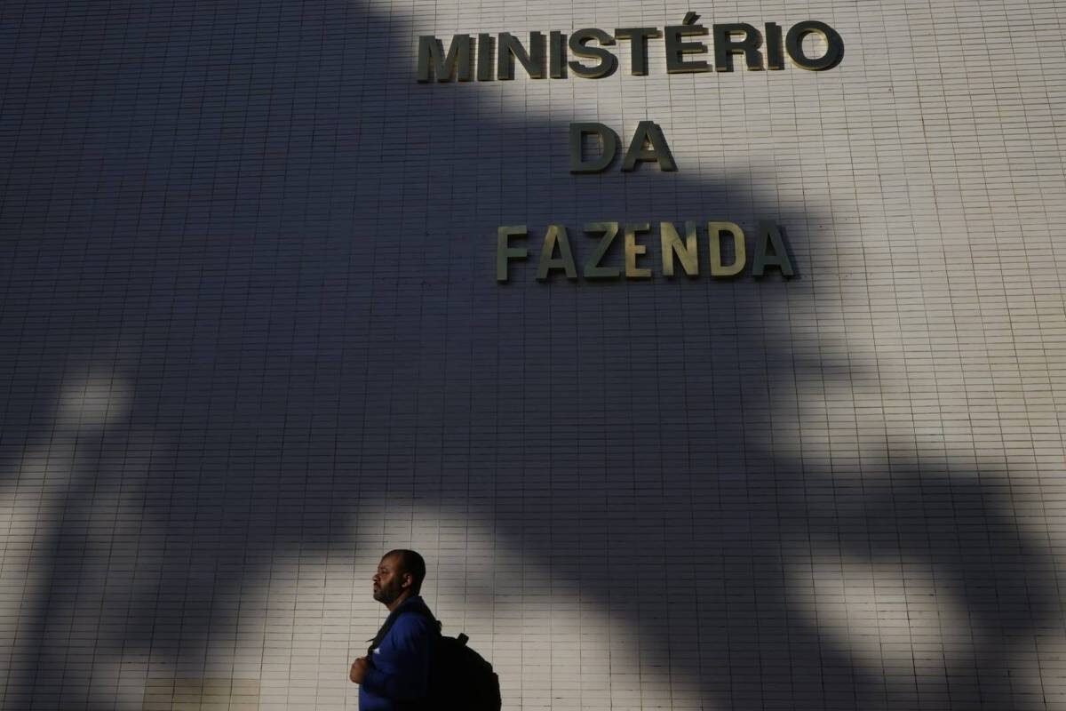 Do ajuste fiscal à desaceleração da atividade, Lula enfrentará desafios na economia