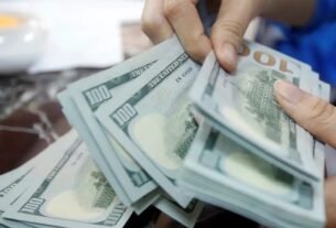 Dólar sobe 1,15% e fecha a R$ 5,09 em dia de cautela