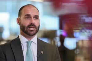 Eduardo Bolsonaro diz confiar na vitória de Flávio: “Não subestimamos adversários”