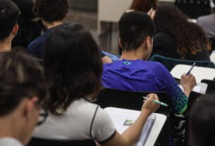 Educar para o futuro é fortalecer a escola e a cidadania