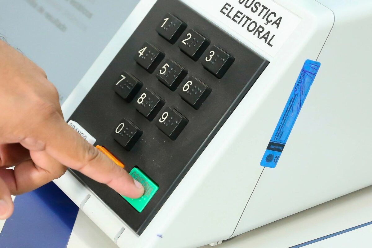 Eleições 2026: seu local de votação mudou? Saiba como conferir online