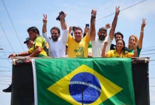 Em ato no Pará, Flávio Bolsonaro promete que vai acabar com “entraves ambientais”