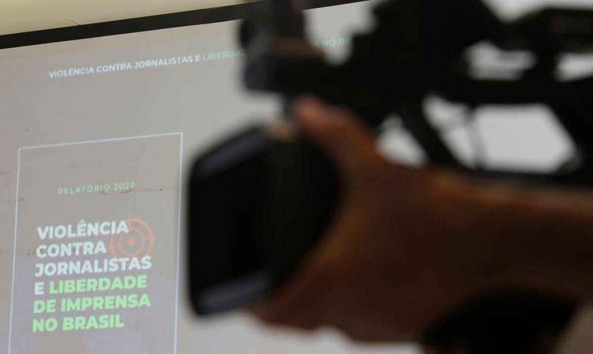 Em editorial, veículos independentes de imprensa defendem democracia