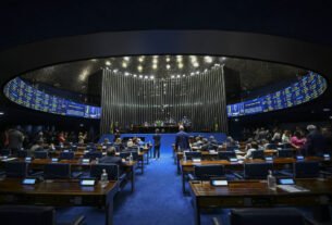 Entidades de servidores avaliam estratégias após perda de aliados no Congresso