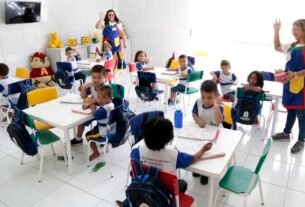 Escolha de livros didáticos para educação infantil começa nesta terça