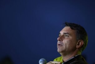 Escritório de Flávio Bolsonaro faturou R$ 14 mi enquanto ele exercia mandato de senador
