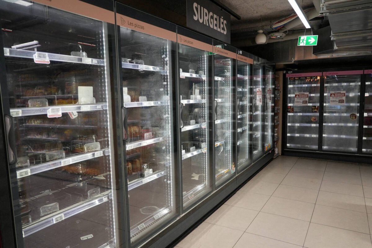 EUA suspeitam de ataque cibernético após falhas em freezers militares