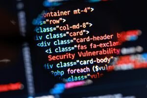 Falha em linguagem da web mobiliza governos e empresas após onda de ataques hackers