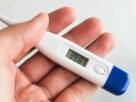 Febre após vacina pode ter relação com microbioma intestinal, sugere estudo