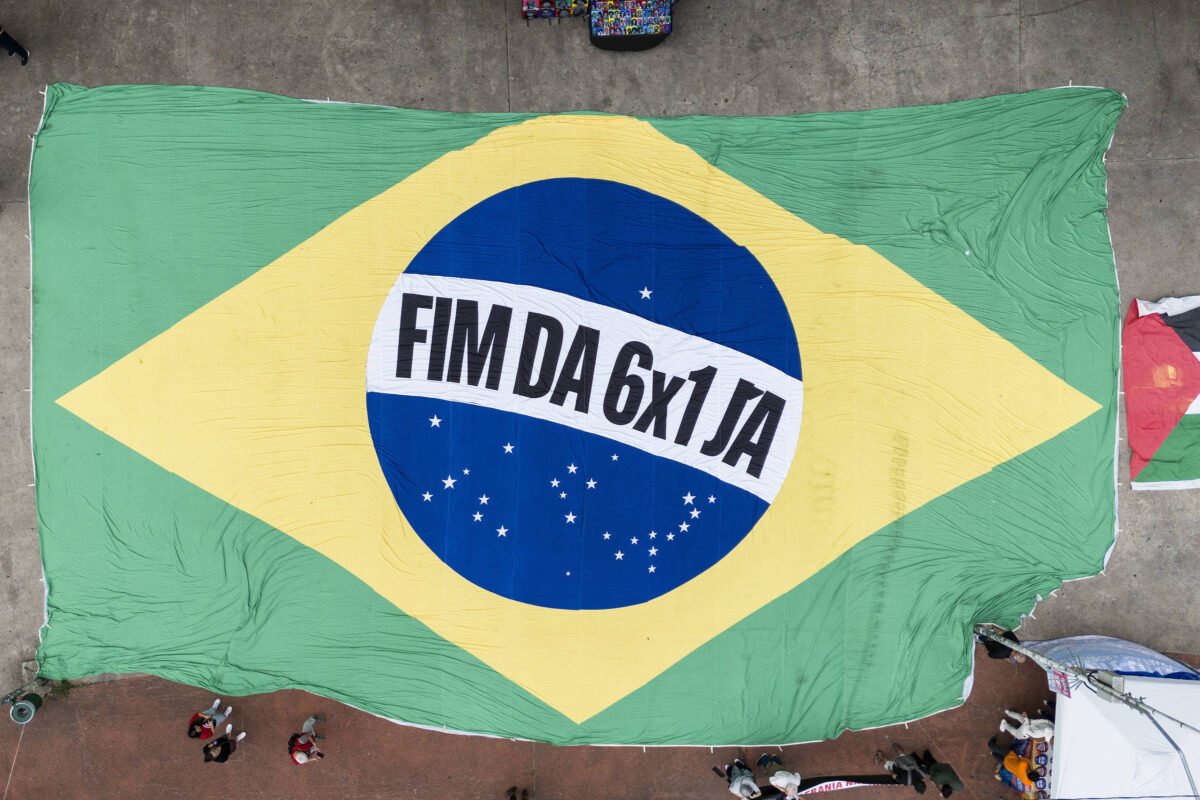 Fim da escala 6x1 pode elevar informalidade no trabalho, mas sem hecatombe, dizem especialistas