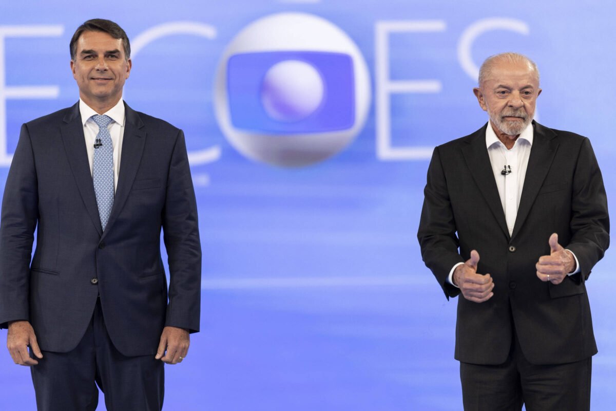 Flávio Bolsonaro e Lula citam informações falsas, exageradas e fora de contexto no debate da Globo