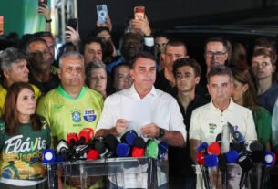 Flávio deve desistir de pedir anulação da eleição e entrará com ação por abuso de poder contra Lula