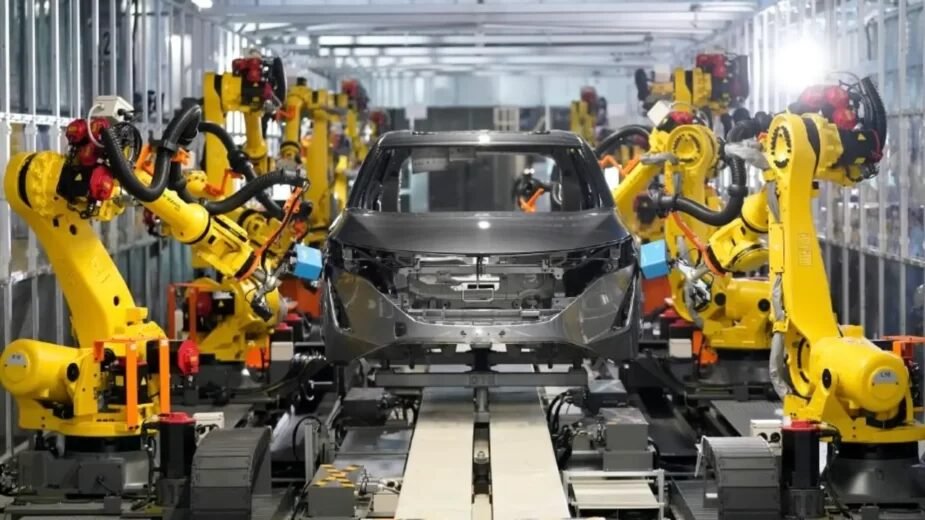 França e Alemanha querem carros a combustão após 2035
