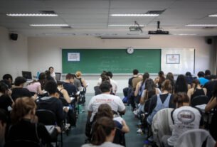 Fuvest 2027 tem queda no número de inscritos do vestibular