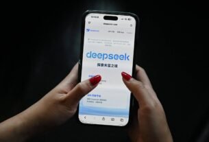 Governo Trump veta uso da IA chinesa DeepSeek em agências governamentais; China critica medida