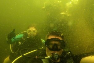 How 'spacewalking' underwater made me feel like I was really in space