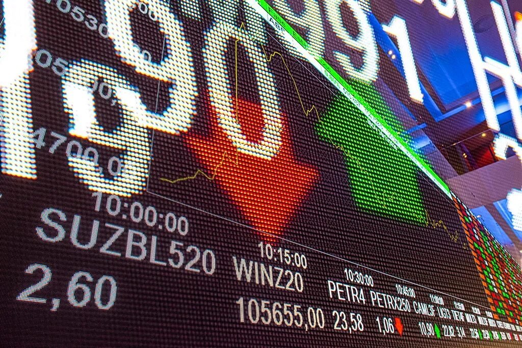 Ibovespa cai 18% desde reeleição de Lula e tem pior semana em quase 7 anos