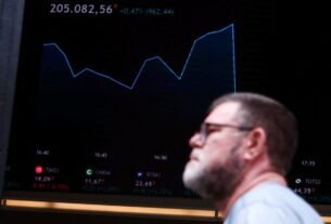 Ibovespa sinaliza acomodação na abertura após tombo com desfecho eleitoral